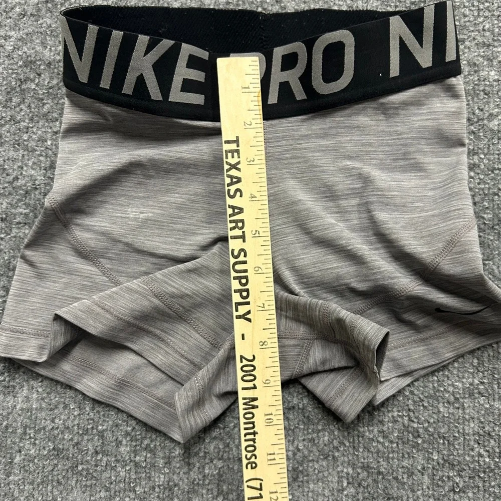 Nike Shorts Womens Size S Gray Pro Dri-Fit Space Dye Compression Athletic Gym